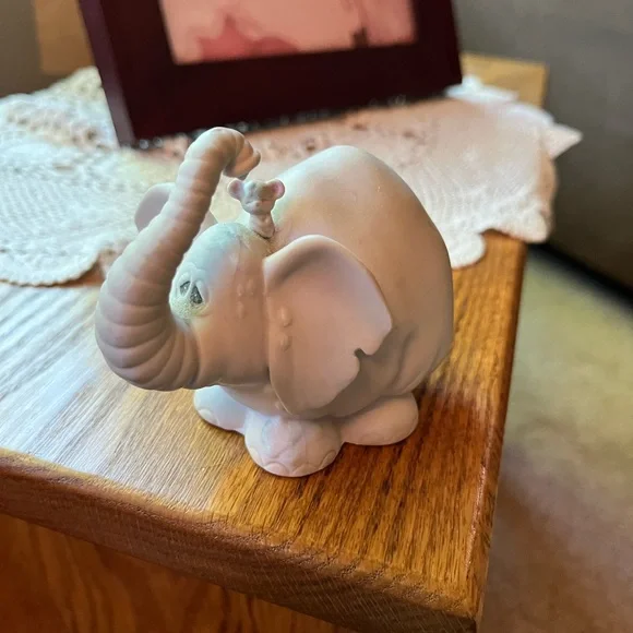 Gothic Cutie Precious Moments Handpainted Repaint “Ella Funt” Elephant - Picture 5 of 5